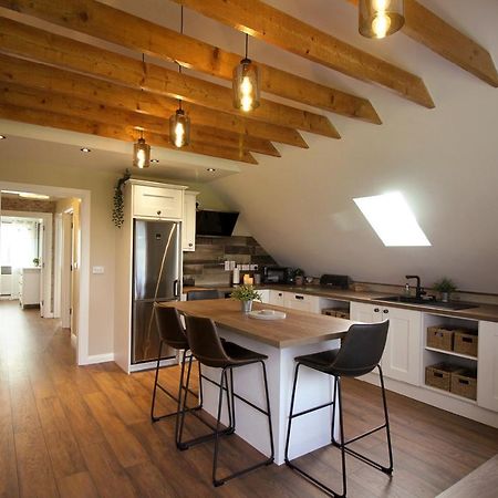 Connemara Luxury Apartment Kinvara Bagian luar foto